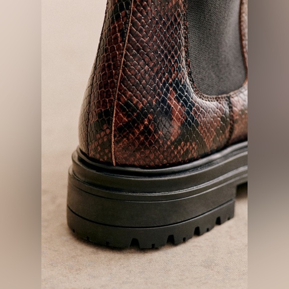 Sézane Lena Low Boots in Brown Phyton Print FR 39 / US 8 - Picture 2 of 7
